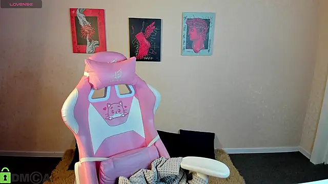 Casey Sweeet online show from 11, 10, 2025