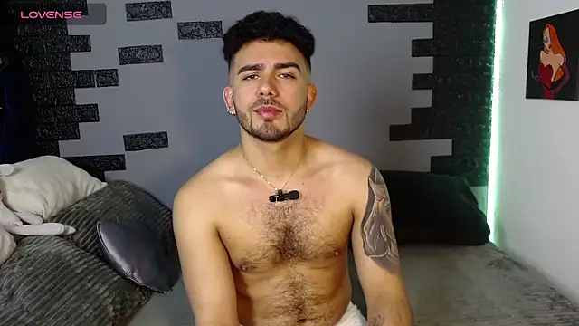 Snapshot of adamhairy chatting on 20, 11, 2025 adamhairy online show from 20, 11, 2025