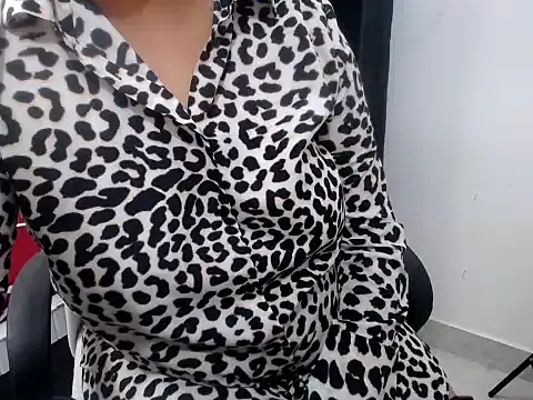 Snapshot of Roshi_Love chatting on 1, 5, 2026 Roshi Love online show from 1, 5, 2026