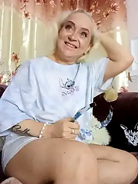 SquirtMilf00 online show from 23, 2, 2025