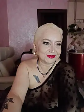 SquirtMilf00 online show from 25, 9, 2025
