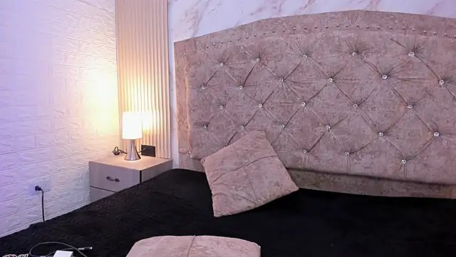 AnastasiaColeman online show from 18, 9, 2025