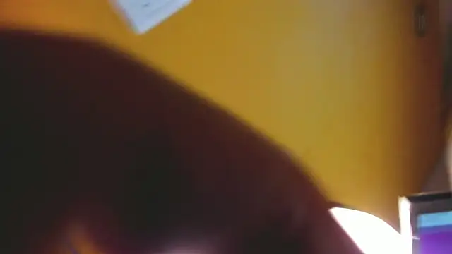 bella houston  online show from 21, 9, 2025