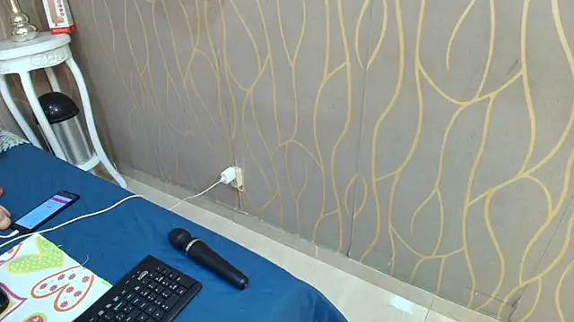 katybrownss online show from 10, 10, 2025