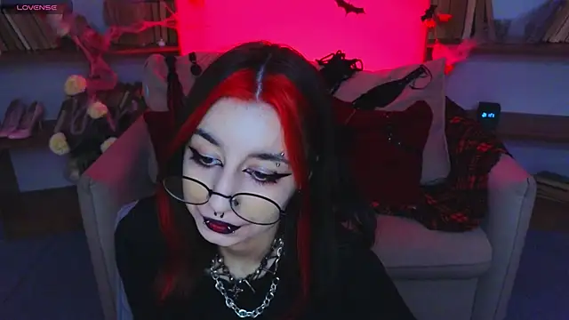 Mistress  Marcelline online show from 31, 10, 2025