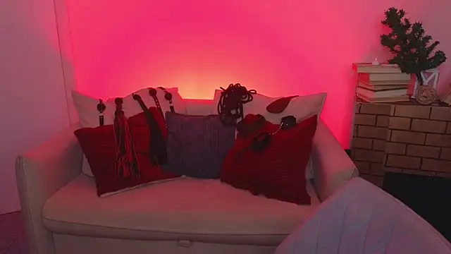 Mistress  Marcelline online show from 18, 12, 2025