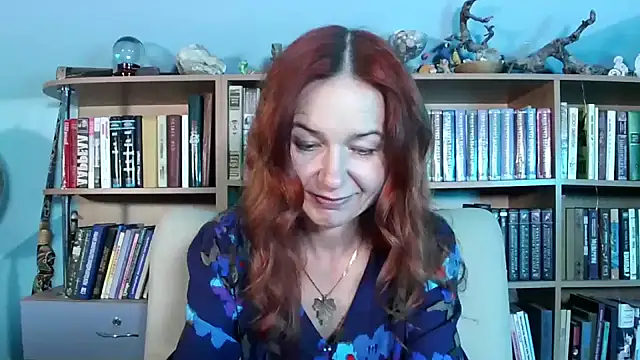 Foxilady357 online show from 4, 4, 2026