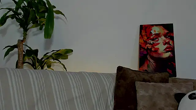 LoganTwink18 online show from 15, 2, 2026