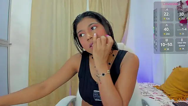 Snapshot of andrea_sanchezz chatting on 13, 9, 2025 andrea sanchezz online show from 13, 9, 2025