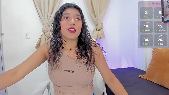 Snapshot of andrea_sanchezz chatting on 10, 10, 2025 andrea sanchezz online show from 10, 10, 2025