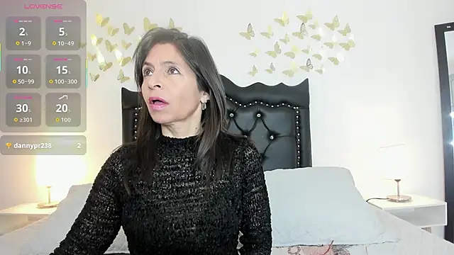 Snapshot of SabinaDeluxe_cg chatting on 3, 3, 2026 SabinaDeluxe cg online show from 3, 3, 2026