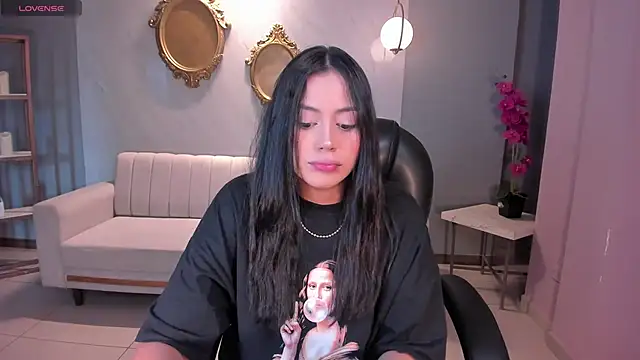 AmbarJames  online show from 19, 11, 2025