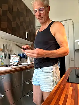 SexyLeon8 online show from 21, 9, 2025