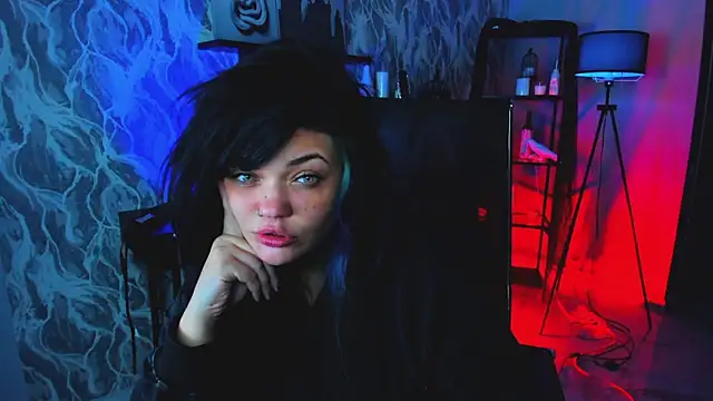 MaryHarrys online show from 3, 11, 2025