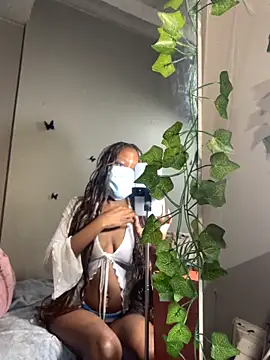 Snapshot of StrawberryXpeach chatting on 28, 3, 2026 StrawberryXpeach online show from 28, 3, 2026