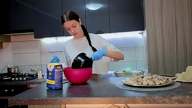 Pisypussy online show from 26, 11, 2025