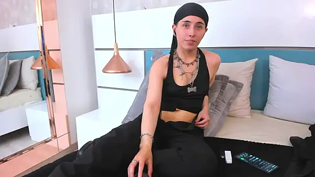 Ashkoreh online show from 3, 3, 2026