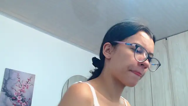 pinky f00x online show from 22, 11, 2025