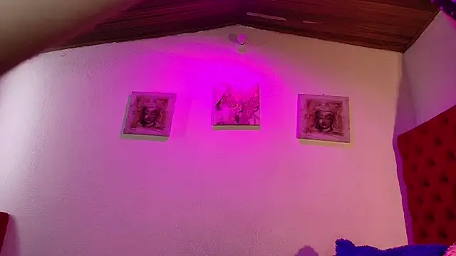 Victoria Thompson1 online show from 8, 10, 2025