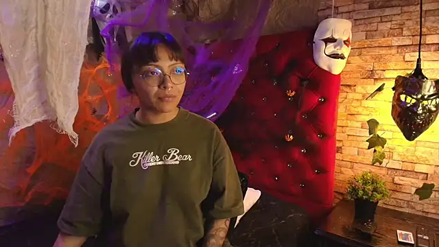 Victoria Thompson1 online show from 30, 10, 2025