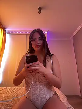 Snapshot of JosefaSweet chatting on 2, 7, 2026 JosefaSweet online show from 2, 7, 2026