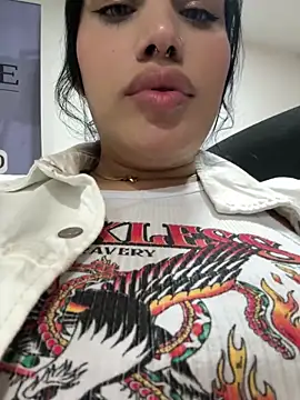 Bella  Wood online show from 10, 10, 2025