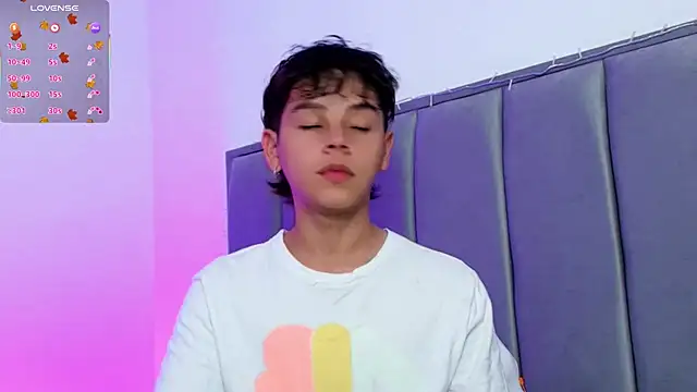 Snapshot of nico_leroy chatting on 15, 10, 2025 nico leroy online show from 15, 10, 2025