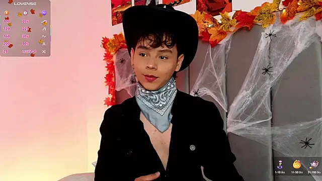 Snapshot of nico_leroy chatting on 19, 10, 2025 nico leroy online show from 19, 10, 2025