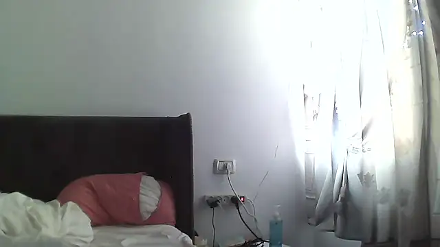 Snapshot of maayanlevi2 chatting on 20, 3, 2026 maayanlevi2 online show from 20, 3, 2026