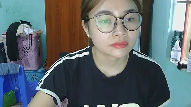 Uhem112 online show from 18, 10, 2025