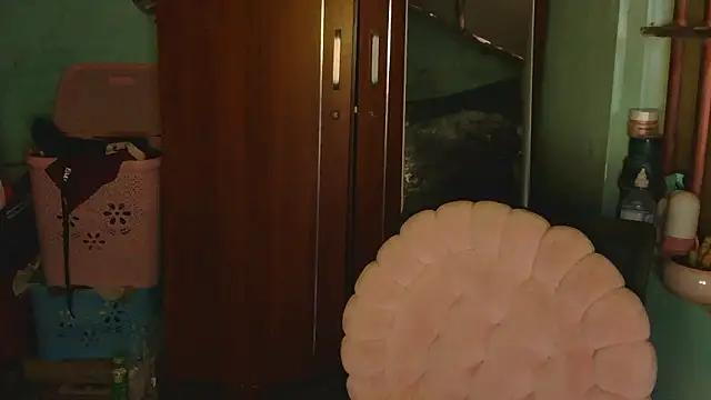 Uhem112 online show from 12, 11, 2025