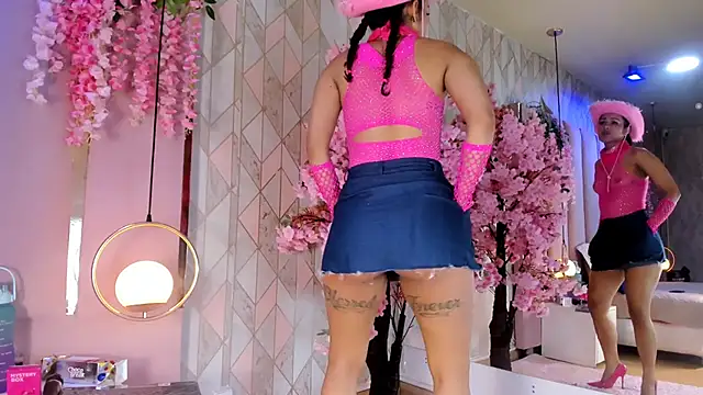 EmmaWilliam1 online show from 30, 11, 2025