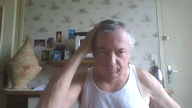 Snapshot of gegevincent chatting on 28, 4, 2026 gegevincent online show from 28, 4, 2026