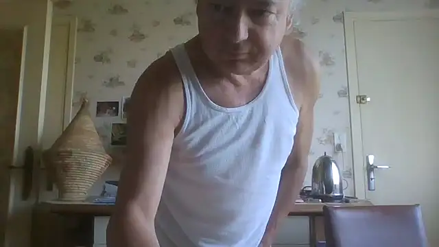 Snapshot of gegevincent chatting on 15, 6, 2026 gegevincent online show from 15, 6, 2026