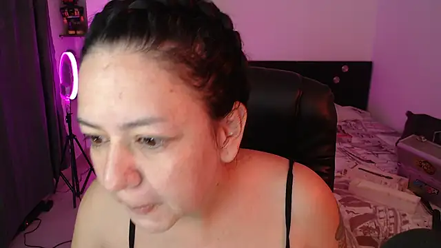 Abbyjoness21 online show from 23, 10, 2025