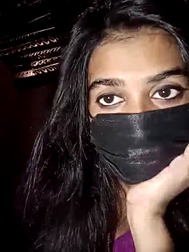 umairahaasan 1 online show from 14, 11, 2025