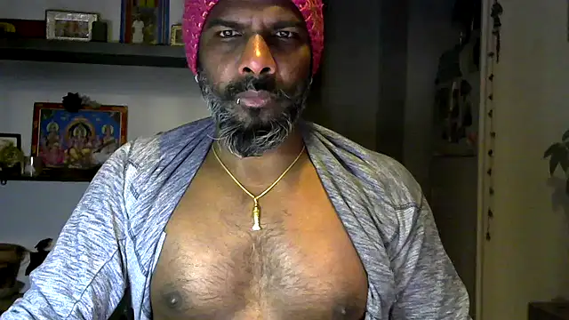 Snapshot of frenchblackc31 chatting on 4, 2, 2026 frenchblackc31 online show from 4, 2, 2026