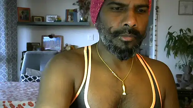 Snapshot of frenchblackc31 chatting on 18, 2, 2026 frenchblackc31 online show from 18, 2, 2026