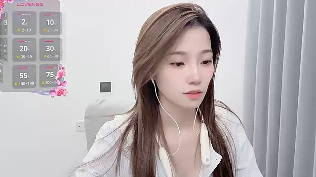 Snapshot of yuyu_77 chatting on 23, 10, 2025 yuyu 77 online show from 23, 10, 2025