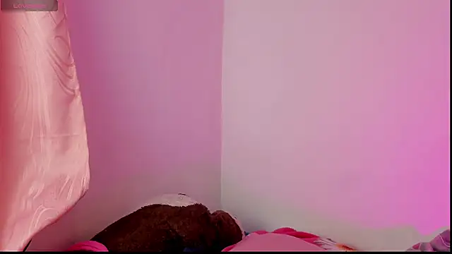 Alanaloiiss  online show from 6, 3, 2026