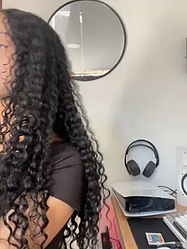 jadee8 online show from 25, 4, 2026