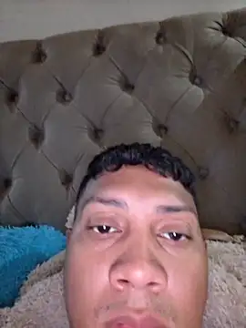 Snapshot of GRUESO-CURVO chatting on 15, 4, 2026 GRUESO-CURVO online show from 15, 4, 2026