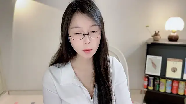 Onechestnut online show from 5, 4, 2026