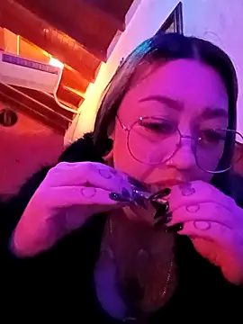 Dulcedeanis online show from 24, 4, 2026
