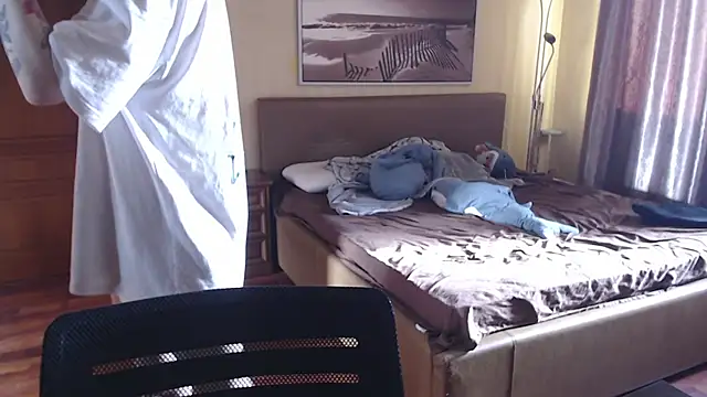 Snapshot of enchanting_chloe chatting on 16, 11, 2025 enchanting chloe online show from 16, 11, 2025