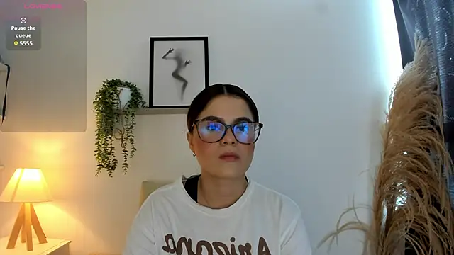 Samanta Monroe online show from 10, 11, 2025