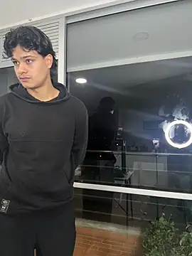 Rose-andres online show from 7, 4, 2026