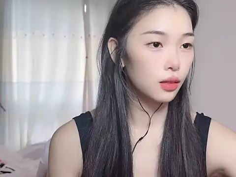 YUNA-kpop online show from 4, 8, 2026