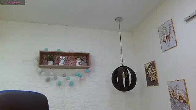 tulunaroja online show from 3, 10, 2025