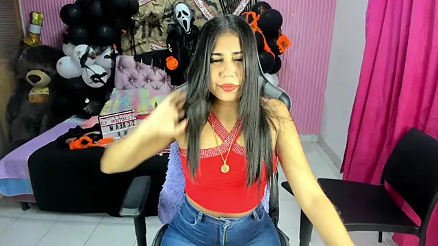 Snapshot of Mindy_19 chatting on 3, 11, 2025 Mindy 19 online show from 3, 11, 2025